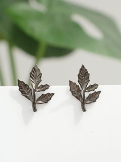 Peng Yuan Black Leaf Silver Stud Earrings 0