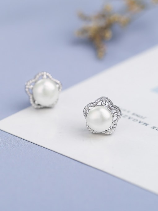 One Silver Fashion Tiny Flowery Freshwater Pearl 925 Silver Stud Earrings 2
