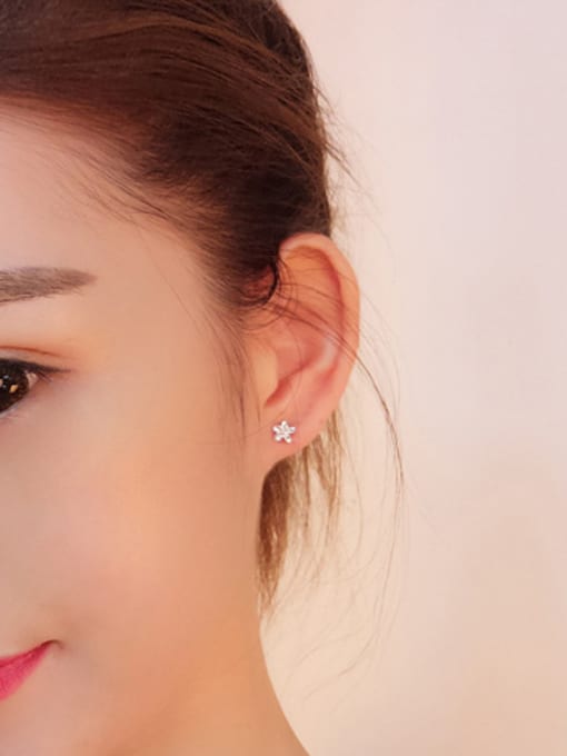 Peng Yuan Mini-flower Silver Stud Earrings 1