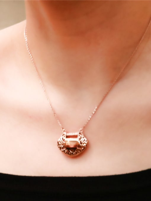 GROSE Love Lock Pendant Clavicle Necklace