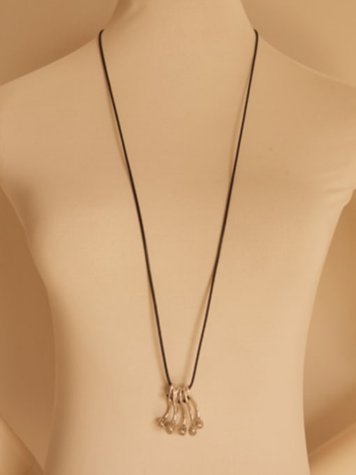 Dandelion Women Vintage Showerhead Shaped Necklace 1