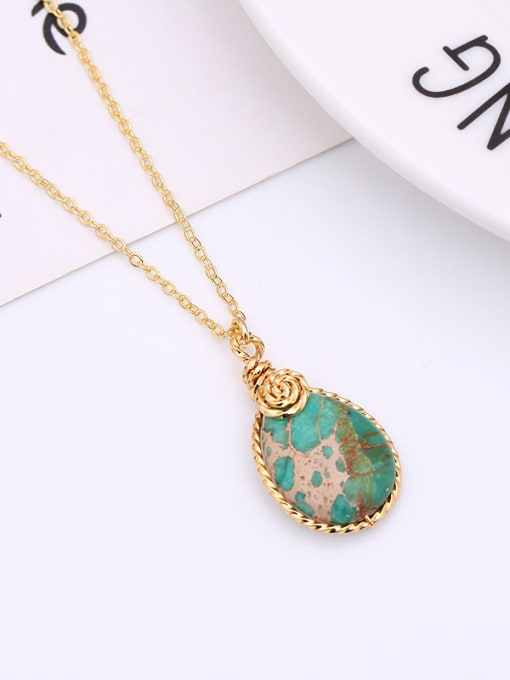 green Exquisite Water Drop Shaped Gemstone Necklace