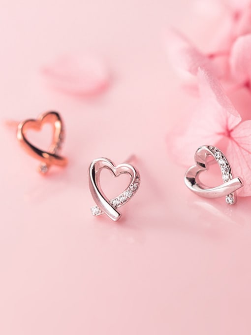 Rosh 925 Sterling Silver With Silver Plated Simplistic Geometric intersection Heart Stud Earrings 2