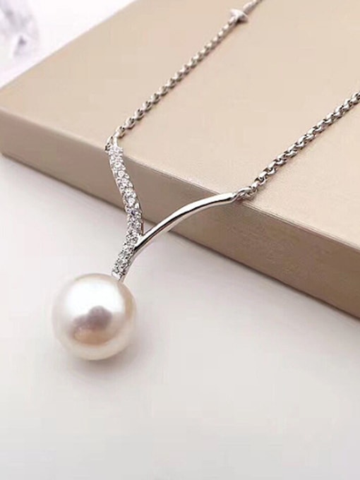 EVITA PERONI Freshwater Pearl V shaped Necklace 0