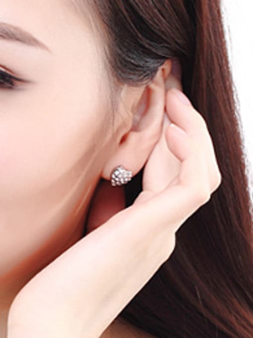 OUXI Heart shaped Austria Crystals Stud Earrings 1