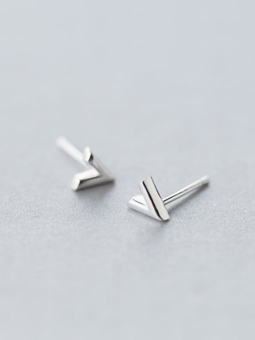 Rosh S925 silver V shape characters small stud Earring 0
