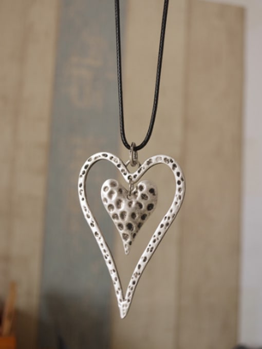 Dandelion Antique Silver Plated Heart Shaped Necklace 0