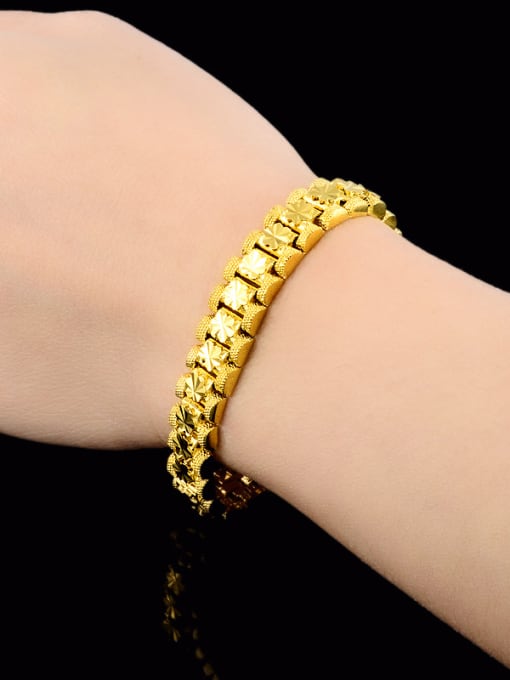 Yi Heng Da Exquisite 24K Gold Plated Geometric Shaped Copper Bracelet 1