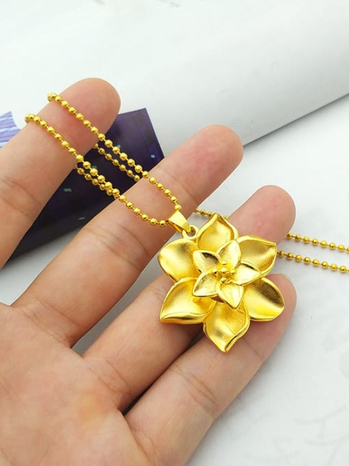 Neayou Exquisite Flower Shaped Women Necklace 2