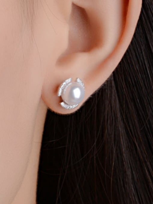 AI Fei Er Fashion White Imitation Pearl Cubic Zirconias Copper Stud Earrings 1