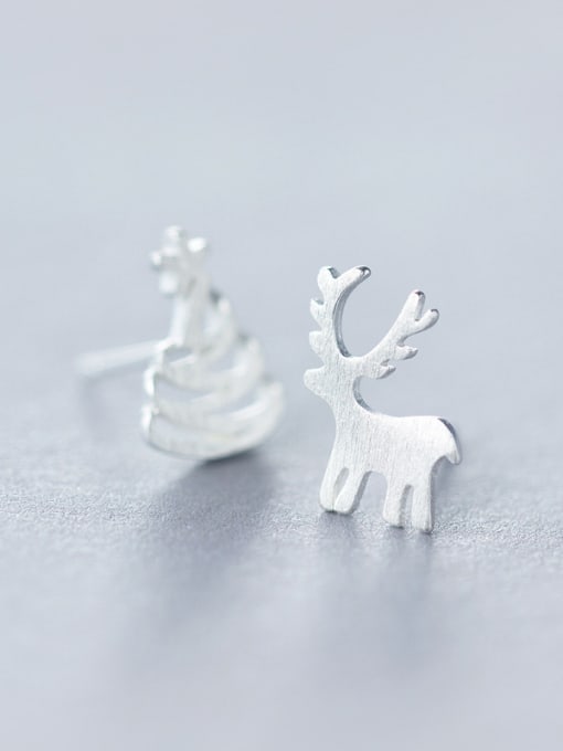 Rosh 925 Sterling Silver With Platinum Plated Cute Elk Asymmetric Christmas Hat Stud Earrings 2