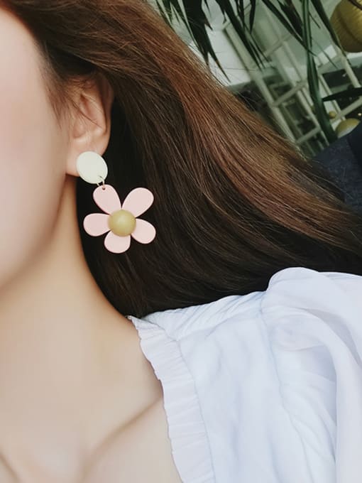 Girlhood Alloy With Gold Plated Fashion  Acrylic Flower Stud Earrings 1