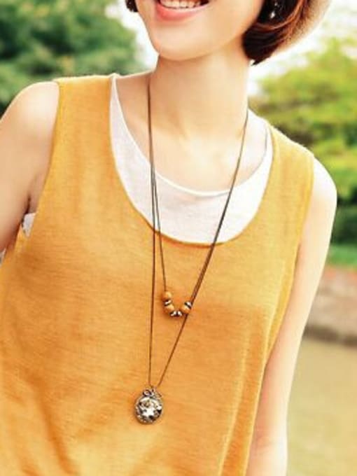 Dandelion High-grade Round Shaped Wooden Beads Necklace 0