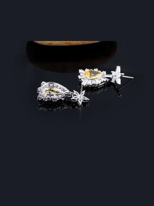 Qing Xing European And American Luxury Dinner Zircon Stud Cluster earring 0