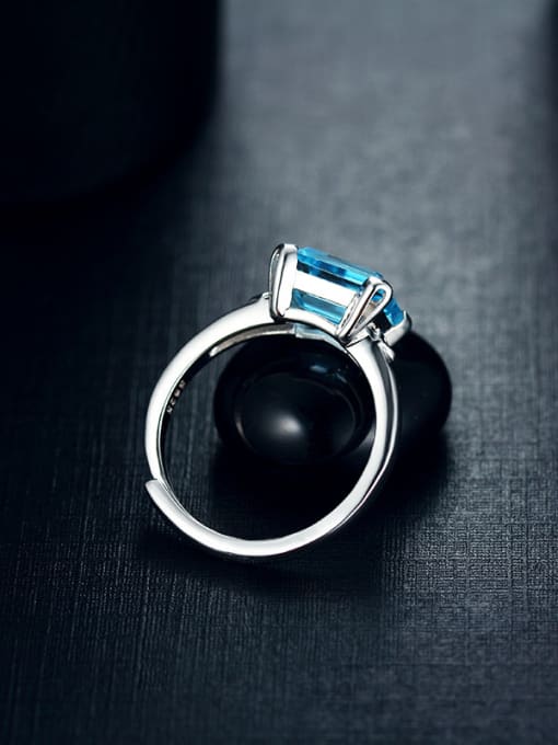 Deli Simple Rectangular Sapphire Gemstone Engagement Ring 2