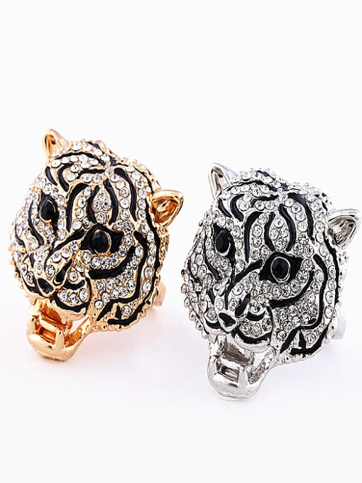 Wei Jia Personalized Cubic Rhinestones-studded Lion-head Alloy Ring 3