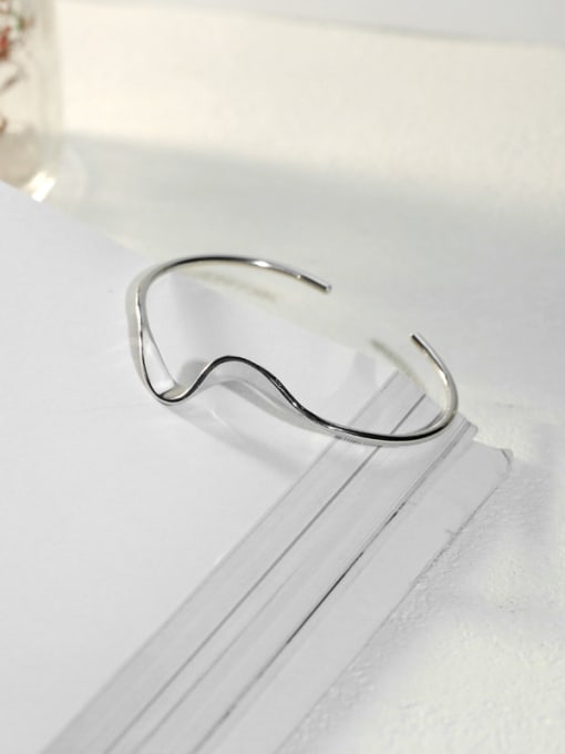 Peng Yuan Simple Wave Silver Opening Bangle 2