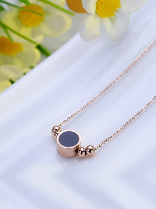 XIN DAI Small  Obsidian Pendant Clavicle Necklace 1
