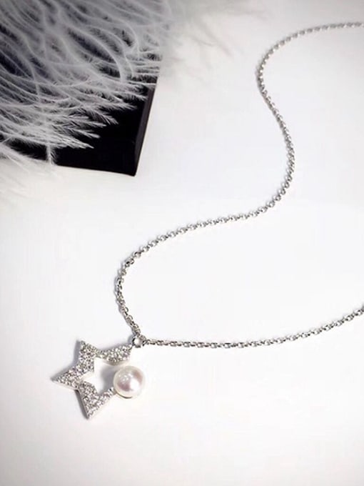 EVITA PERONI Five-pointed Star Freshwater Pearl Necklace 2