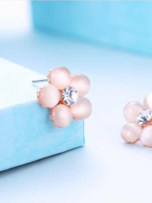 OUXI Plum Blossom Shaped Zircon stud Earring 2