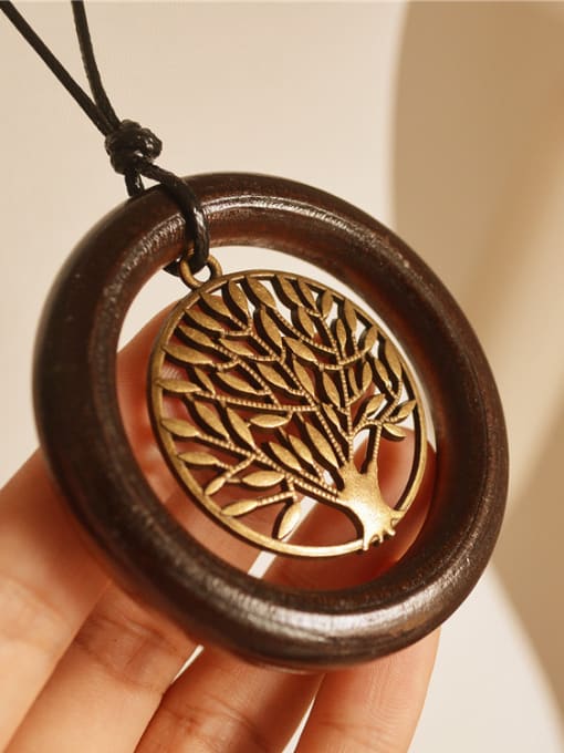 Dandelion 2018 Delicate Wooden Round Shaped Necklace 1