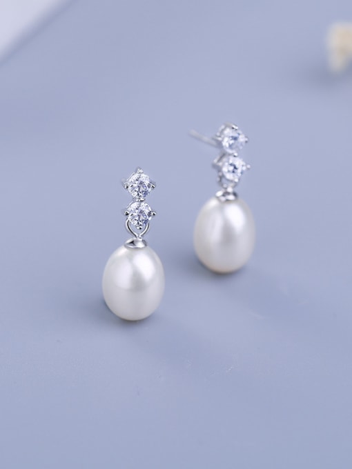 One Silver Fashion Water Drop Freshwater Pearl Cubic Zirconias 925 Silver Stud Earrrings 1