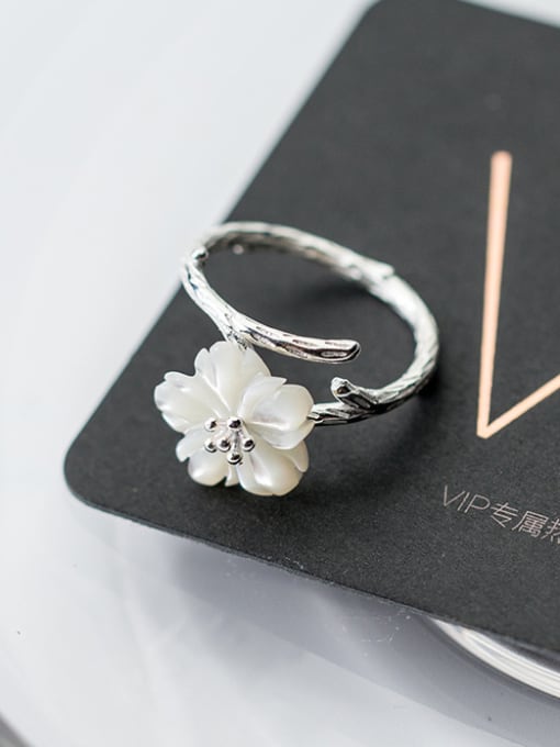 Rosh Fresh Flower Shaped S925 Silver Shell Open Design Ring 1