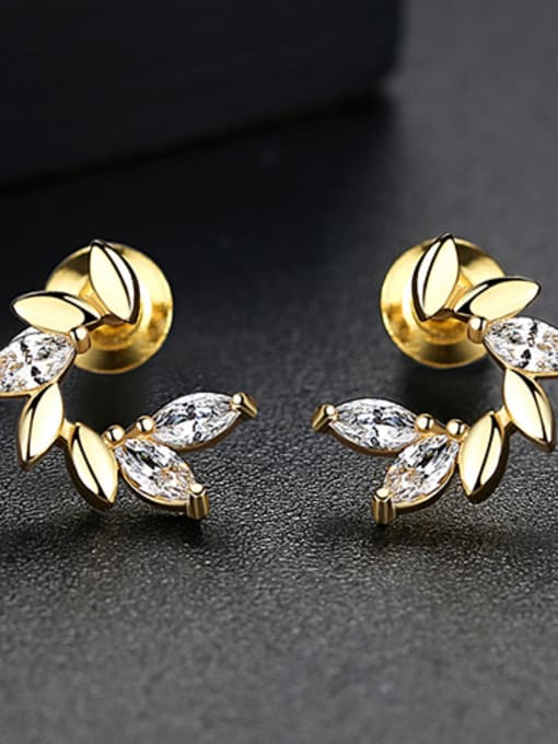 18k-T01H22 Copper With 18k Gold Plated Delicate  Cubic Zirconia Stud Earrings