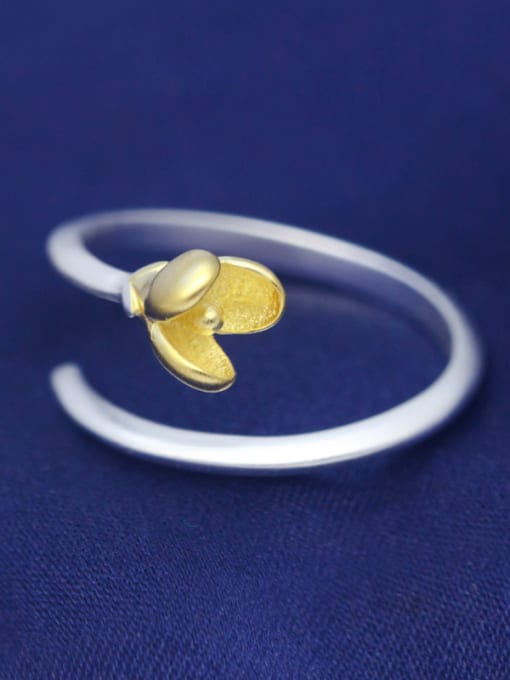 Rosh Personality Gold Plated Flower Shaped Open Design Ring 2