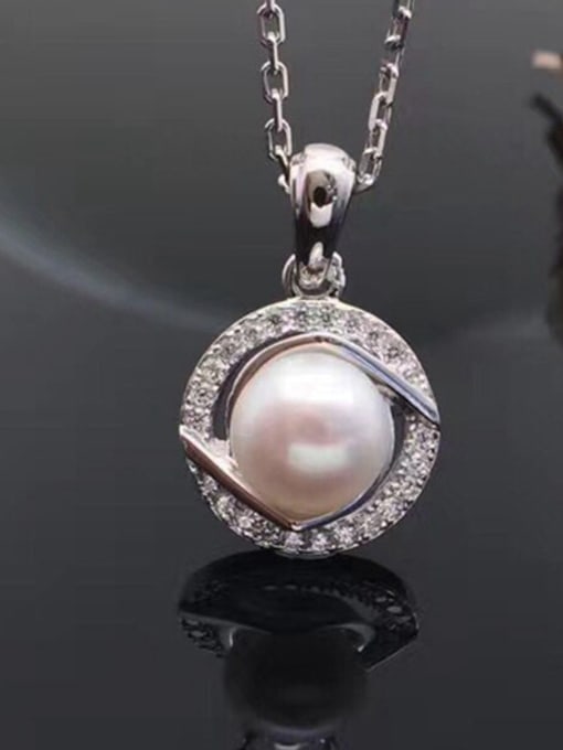 EVITA PERONI Freshwater Pearl Zircon Round Pendant