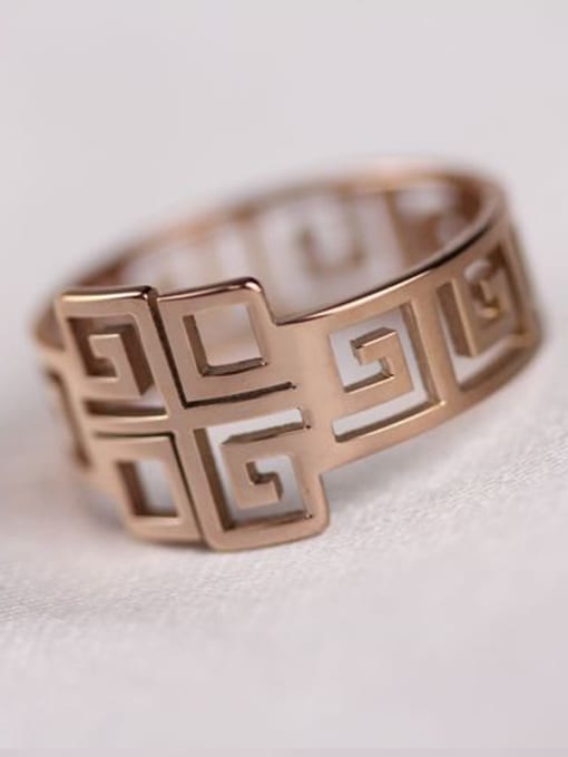 GROSE Noble Hollow Pattern Fashion Ring 1