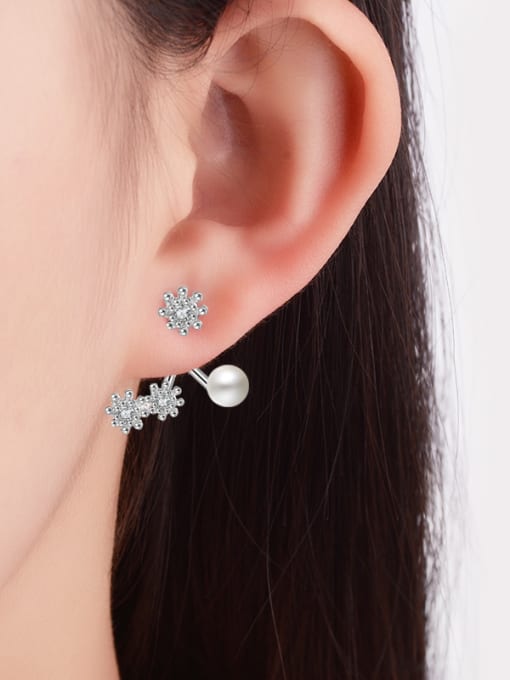 AI Fei Er Fashion Little Shiny Flowers Imitation Pearl Stud Earrings 1