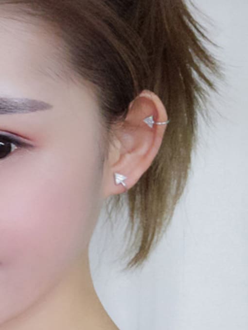 Peng Yuan Simple Triangle Zircon Clip On Earrings 1