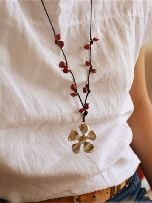 Dandelion Elegant Flower Shaped Red Beads Necklace 1