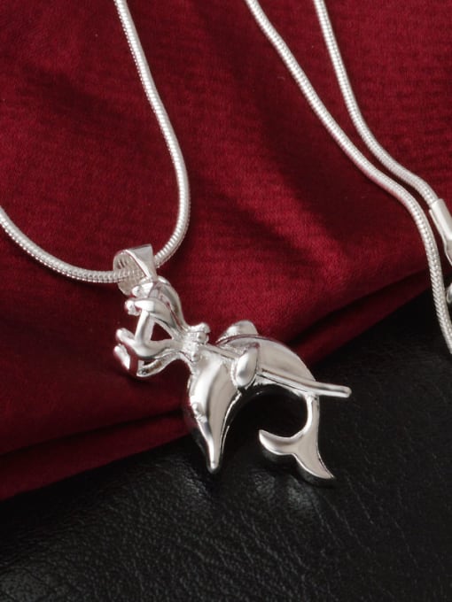 Ya Heng Fashion Little Dolphin Pendant Copper Necklace 2