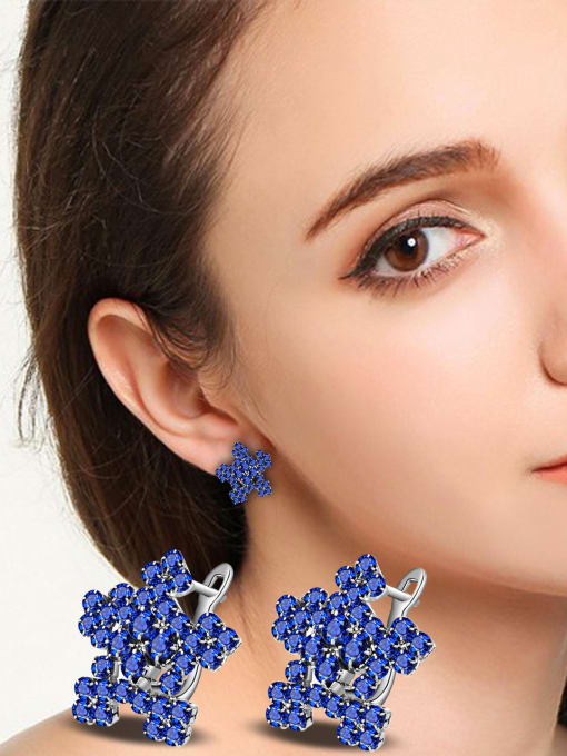 Ya Heng Star-shape Shining Crystal Stud Earrings 1