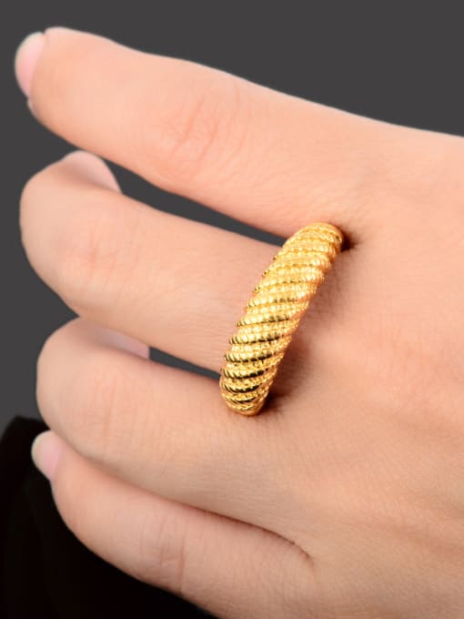 Yi Heng Da Unisex Luxury Geometric Shaped Gold Plated Copper Ring 1