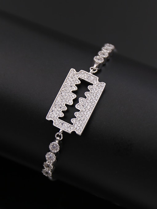 Silvery Razor shaped Stretch Bracelet