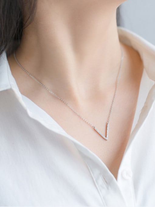Rosh S925 silver V shape zircon clavicle necklace 1