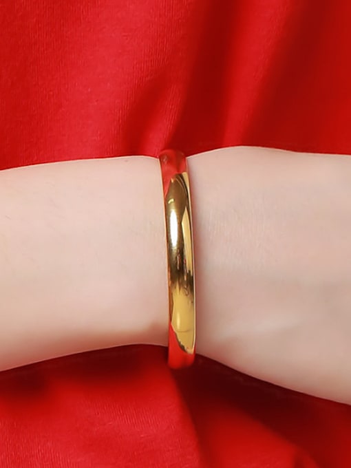 XP Copper Alloy 23K Gold Plated Simple Smooth Opening Bangle 1
