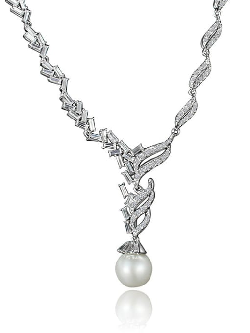 White Gold All-match Leaf Shaped Zircon Artificial Pearl Necklace