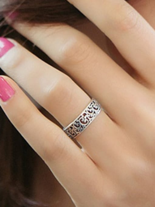 Peng Yuan Retro Carved Patterns Silver Ring 1