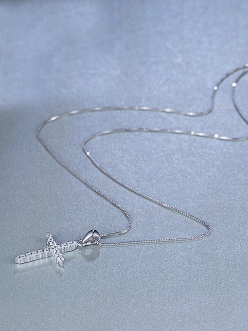 UNIENO Silver Cross Necklace 1