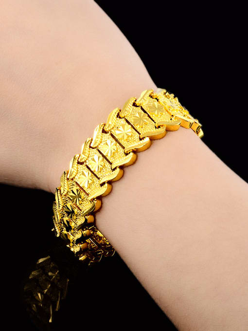 Yi Heng Da Fashionable 24K Gold Plated Geometric Shaped Copper Bracelet 1