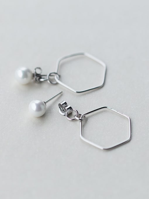 white High Quality Geometric Shaped Artificial Pearl Drop Earrings