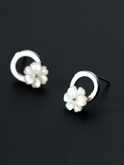 Rosh Fresh Flower Shaped S925 Silver Shell Stud Earrings 0