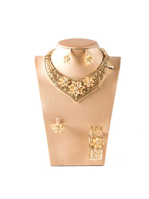 Gold Retro Flower Rhinestones Colorfast Four Pieces Jewelry Set