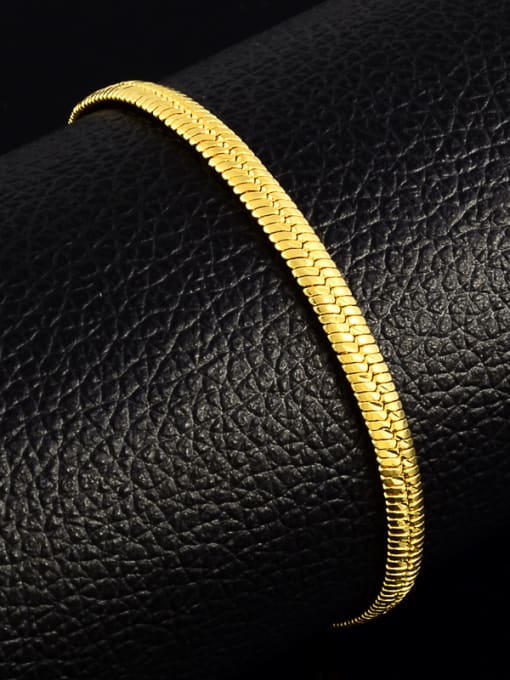 Yi Heng Da Exquisite Gold Plated Geometric Shaped Copper Bracelet 2