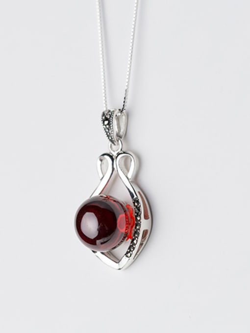 Rosh Fashion Hollow Flower Shaped Red Opal Silver Pendant