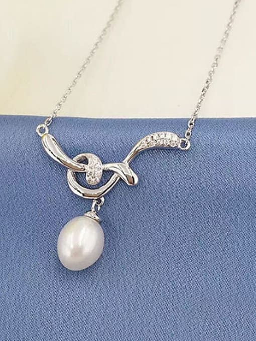 EVITA PERONI Fashion Freshwater Pearl Swan Necklace 2